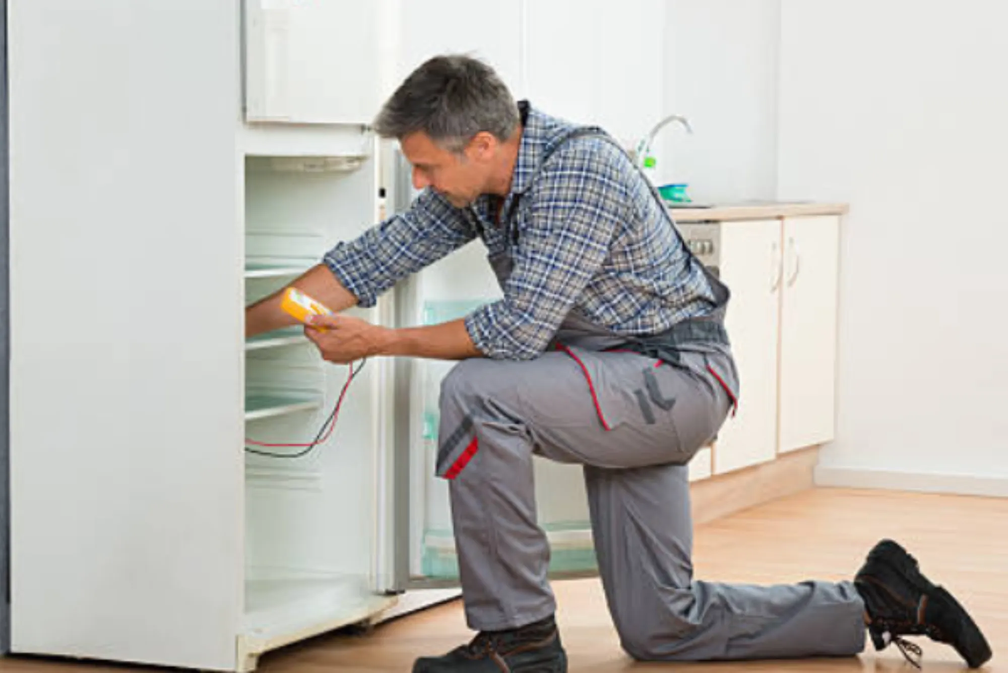 Emergency Fridge Repair Ensuring Quick and Reliable Service