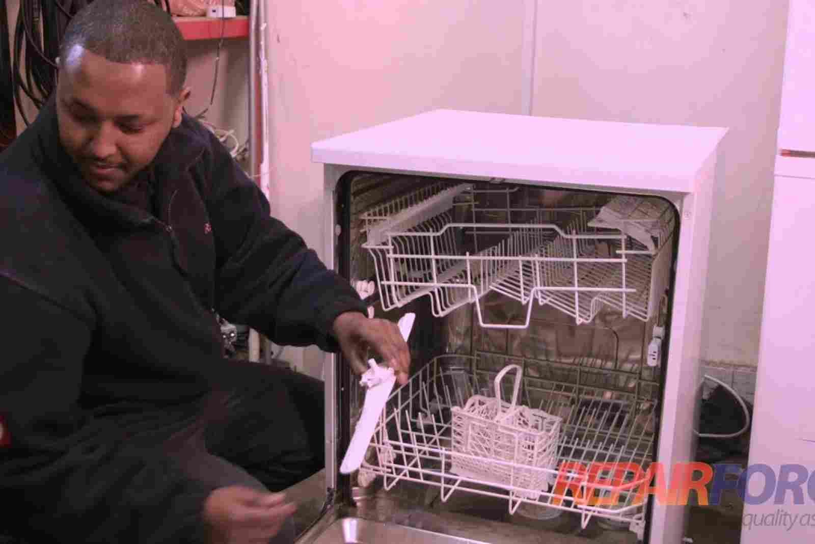 How to Fix Dishwasher Spray Arm Problems